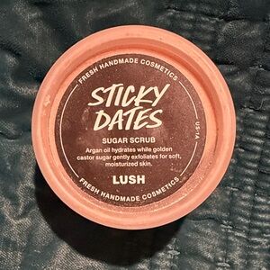 Lush Sticky Dates Sugar Scrub in Pink and Gold * read description!!*
